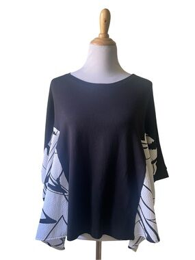 Chalet et Ceci Black White Abstract Print Tee Medium NWT